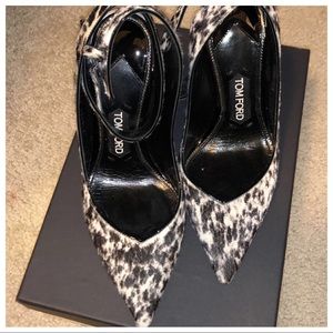 TomFord calf skin leopard print heels in size 37